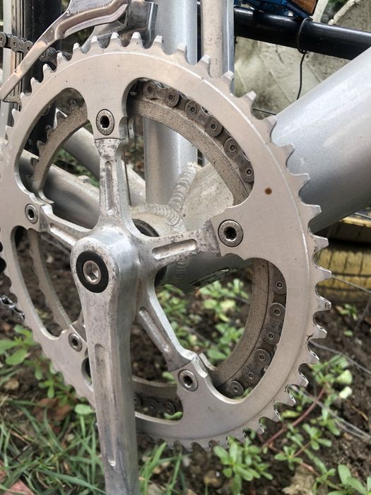 Cursiera . O bicicleta ca noua de magazin.