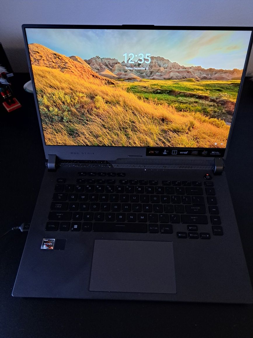 Laptop  Asus gaming rog strix,ryzen 9 6900HX