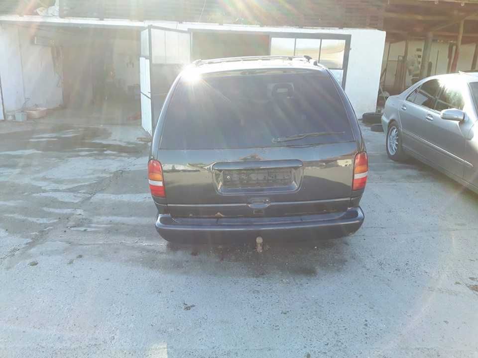 само на части Chrysler Grand Voyager 2,4 / 3,3 / 3,8