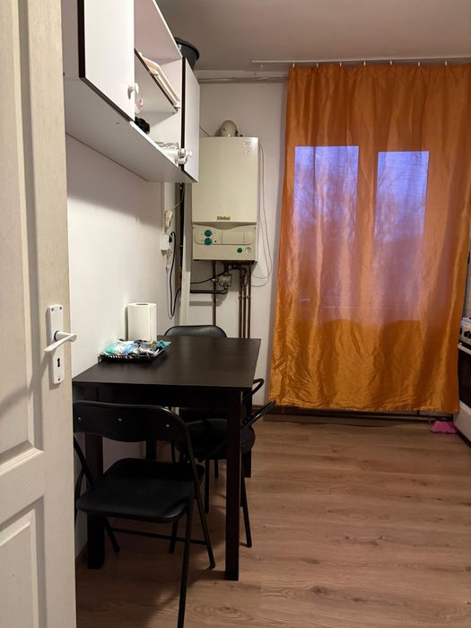 Inchiriez garsoniera