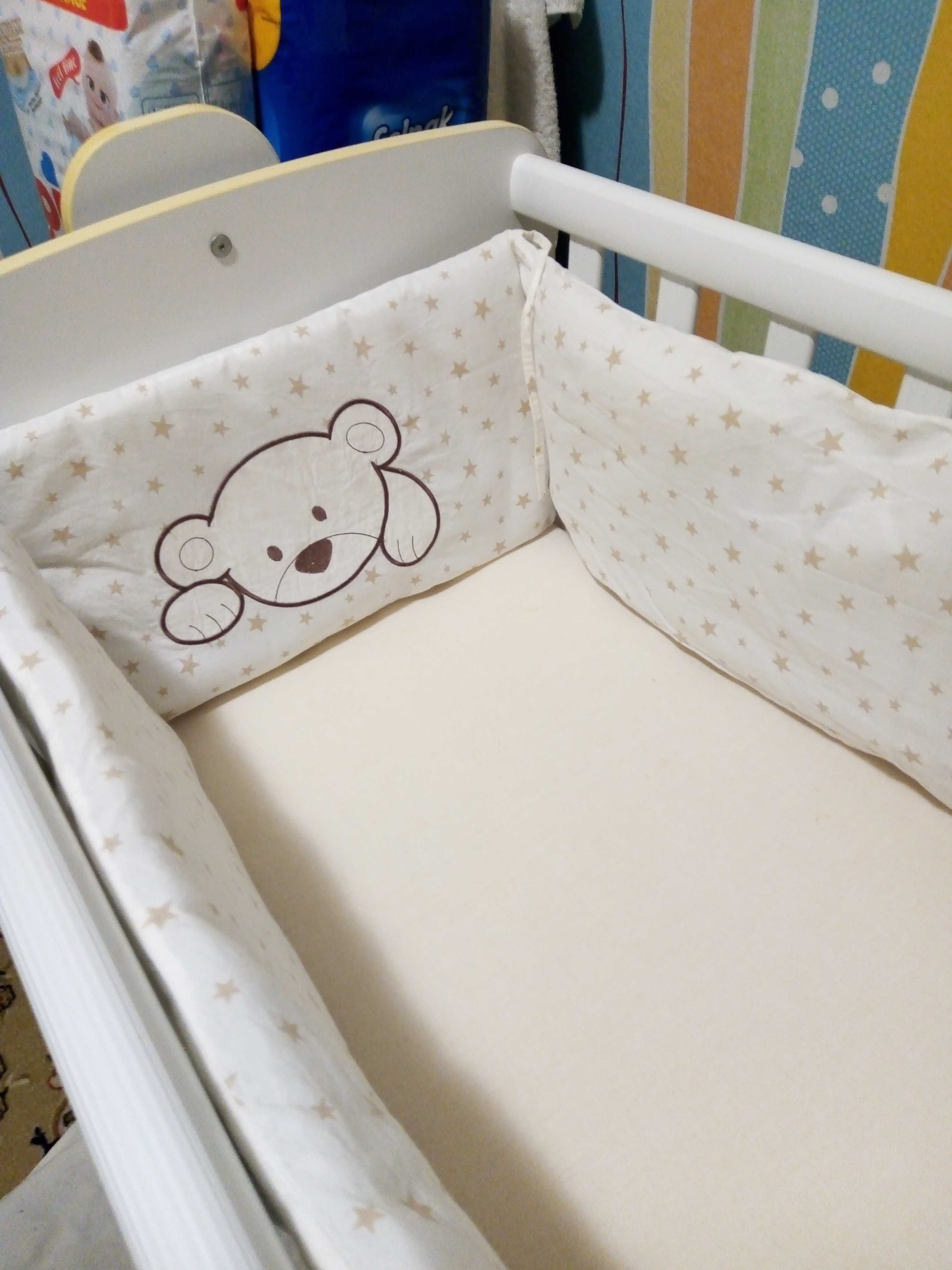 Продавам Бебешка кошара