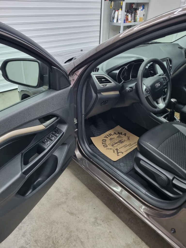 Lada Vesta SW 1.6