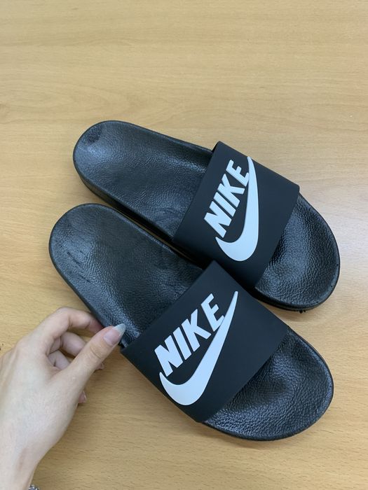 Papuci plajă NIKE - OFERTĂ - 70 RON