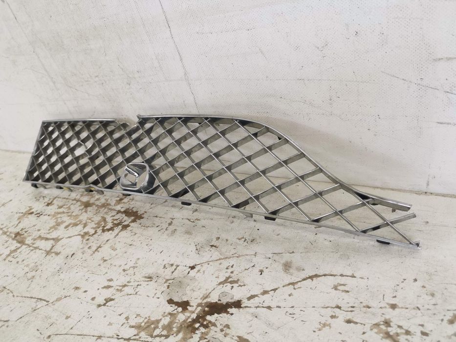 Бентли Бентайга / Bentley Bentayga 1 Долна предна лява решетка - Ориги