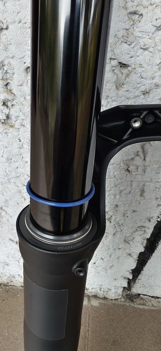 Нова Вилка XFUSION RV1 HLR 27.5" Travel 200mm 20x110mm 1.1/8 Black