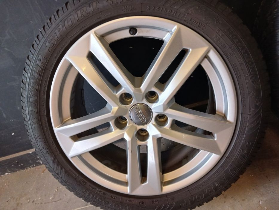 Vând roti Audi 225/50/17. MS