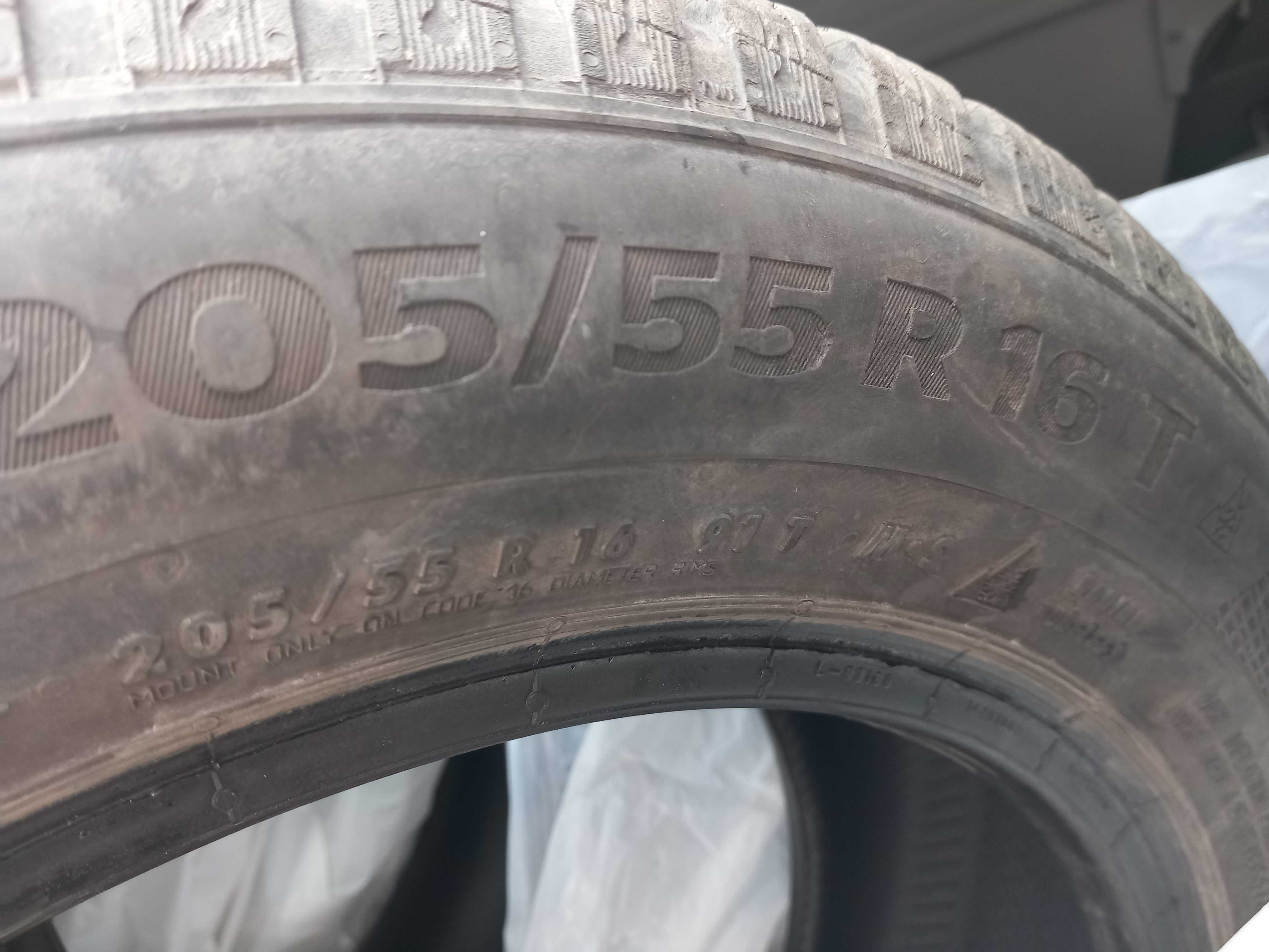 205/55/16 Goodyear,Continental