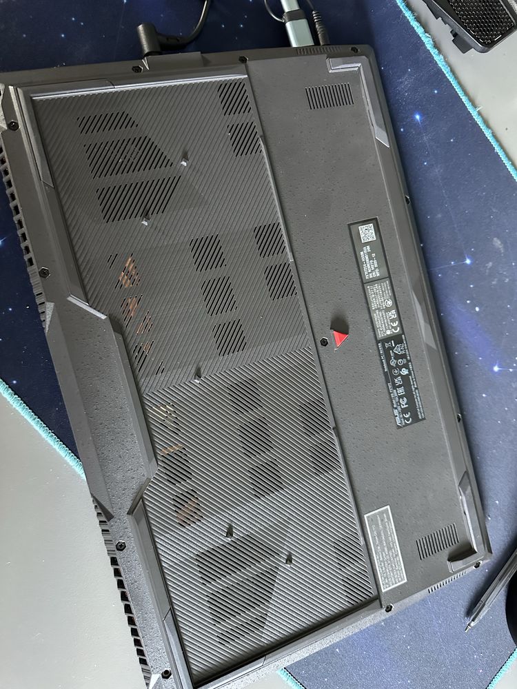 Laptop Asus TUF gaming f17. 17,3” Garantie pana in iulie 2026z
