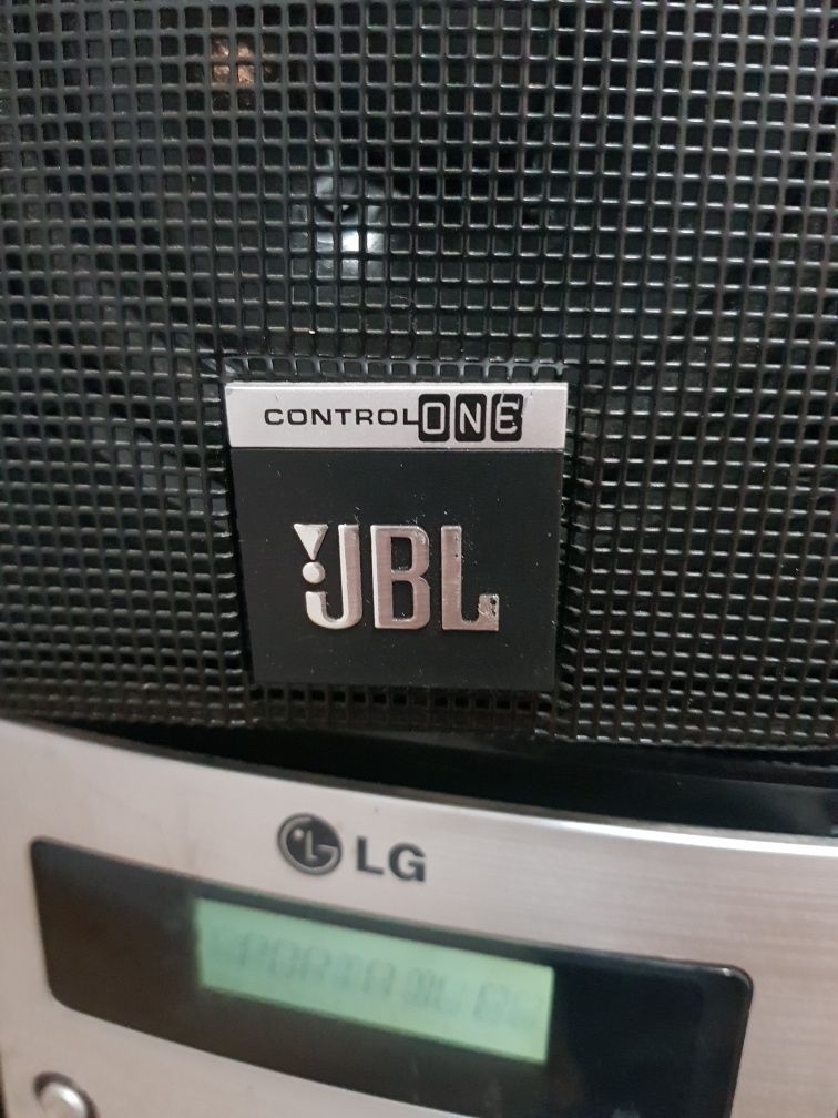 Boxe JBL Control One