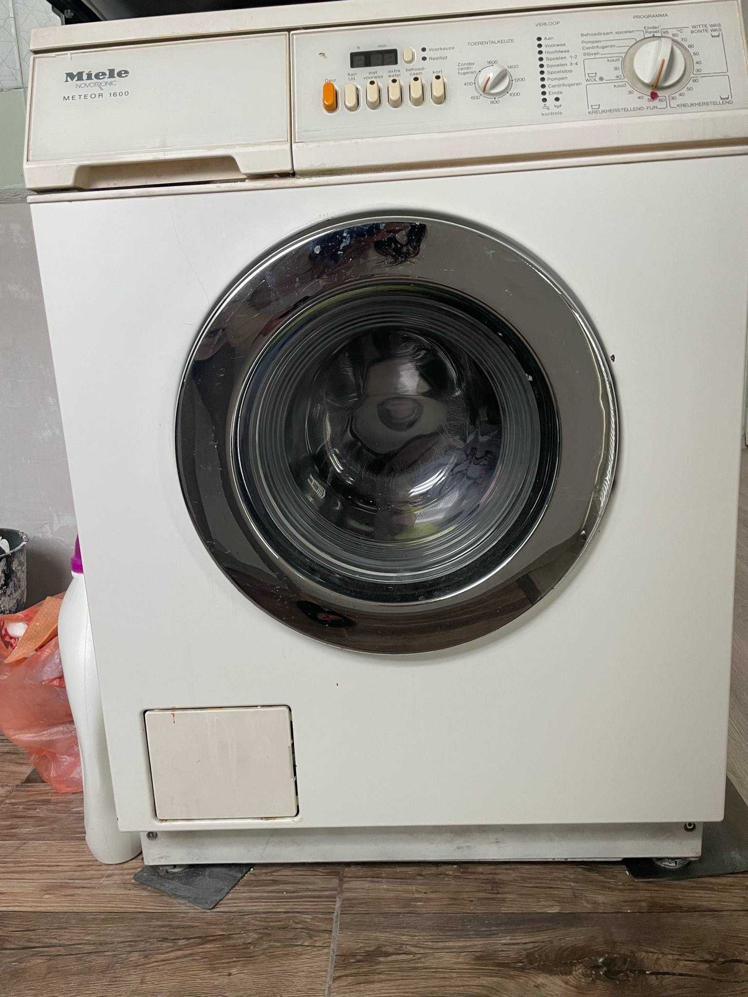 Miele Novotronic Работеща Пералня