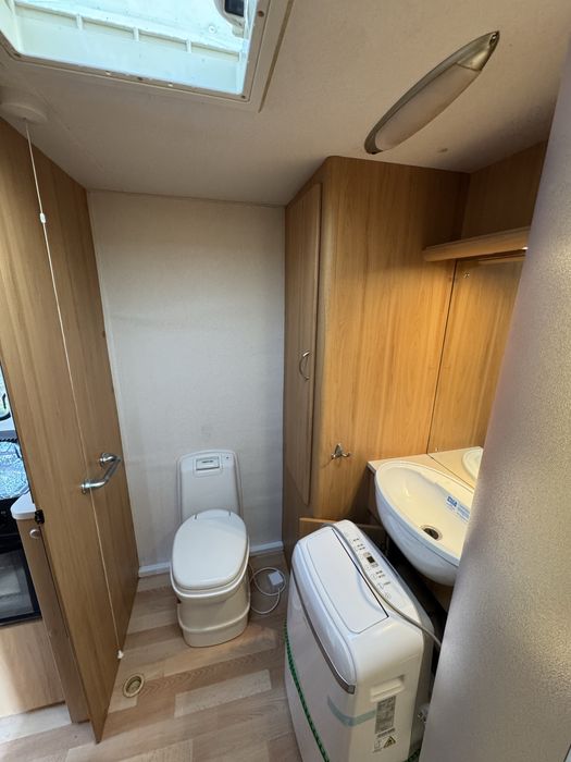 Продавам каравана Available Dart 470-2