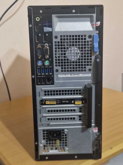 Dell OptiPlex 5040 / i3-6100 / GeForce G210 / 32GB RAM / 750GB