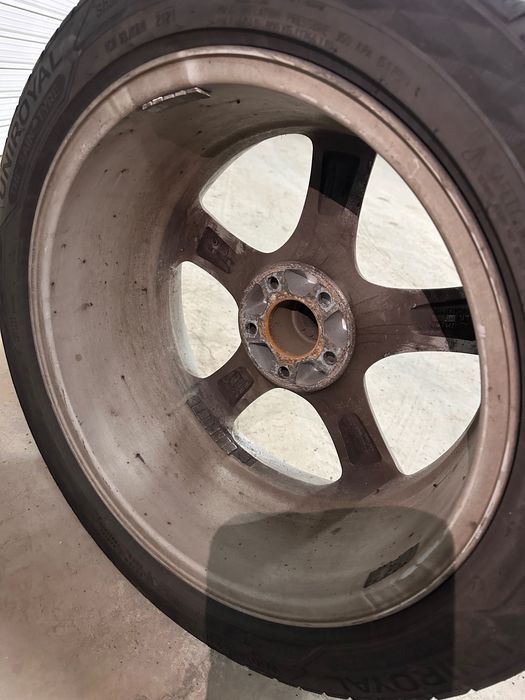 Продавам комплект гуми с джанти CMS