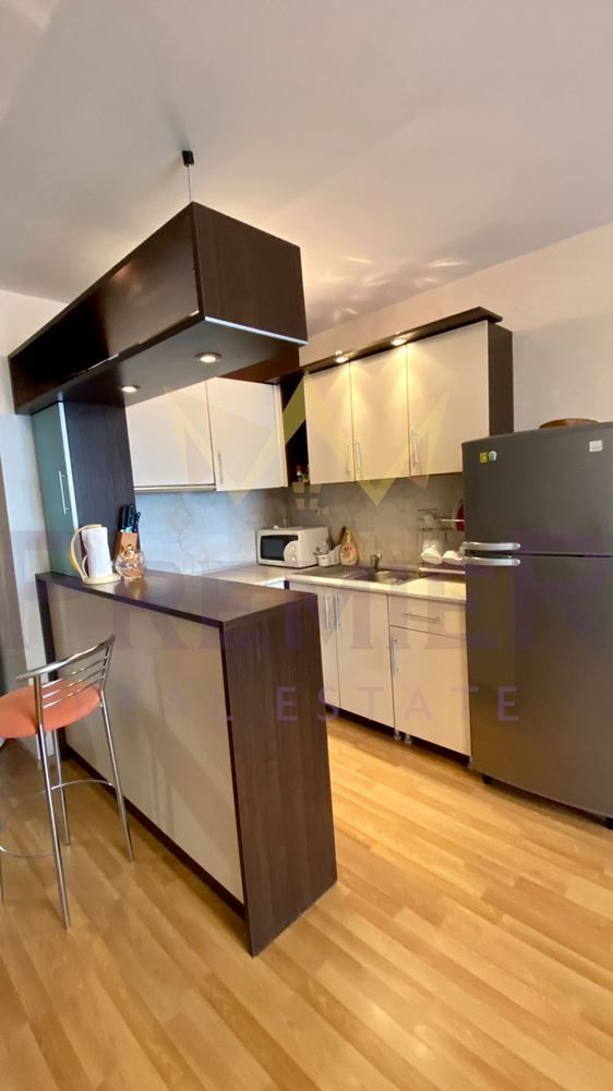 Продава се Тристаен апартамент в к.к. Златни пясъци - 125 кв.м за 1040 €/кв.м - Снимка #1