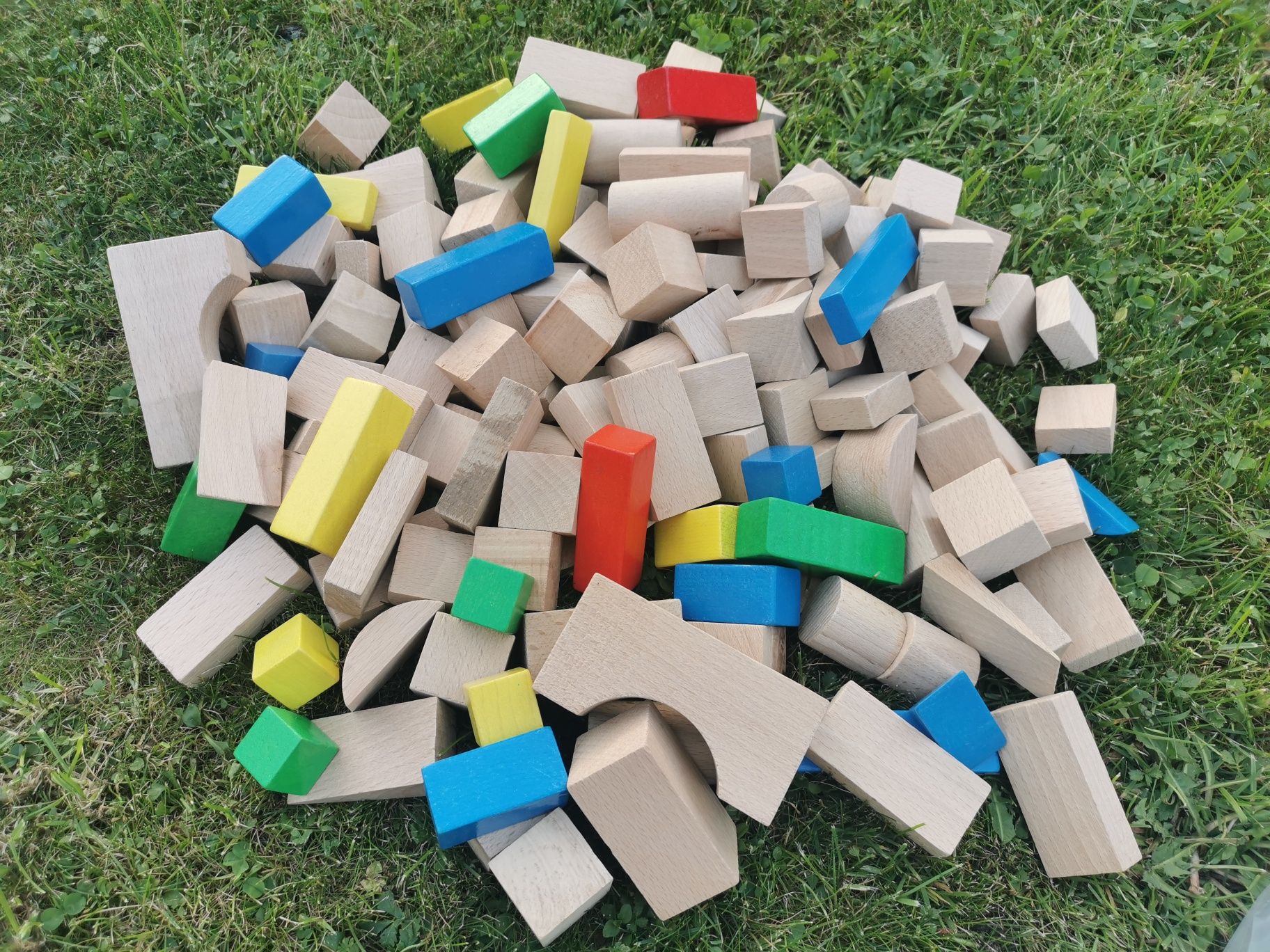 Cuburi din lemn Wonderworld Montessori in stare impecabila 140 buc