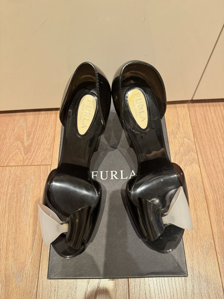 Обувки Furla,Tamaris 39ти номер