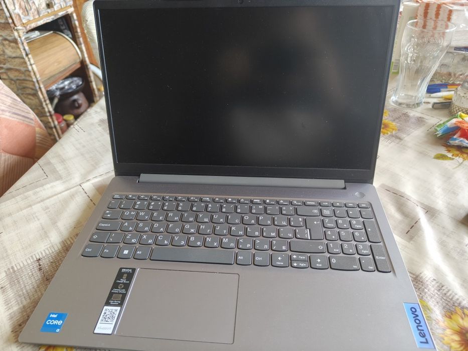 Lenovo ideapad slim 3 15ian8