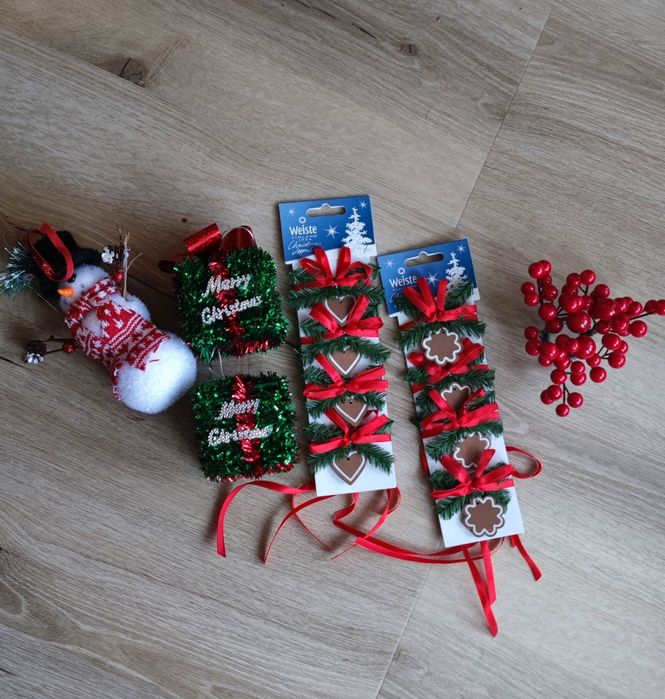 Коледна елха, коледна украса и лампички