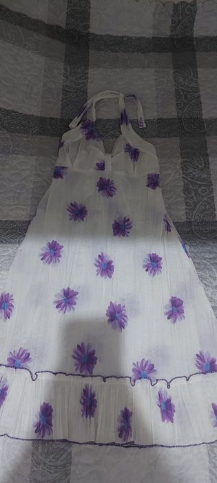 Продаются детские вещи.