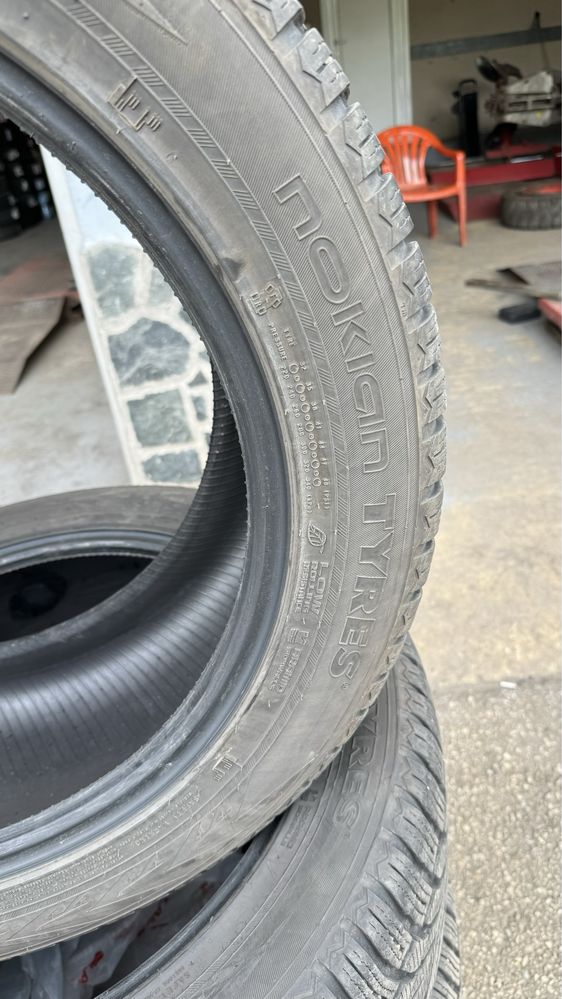 Зимни гуми Nokian TYRES WR SUV