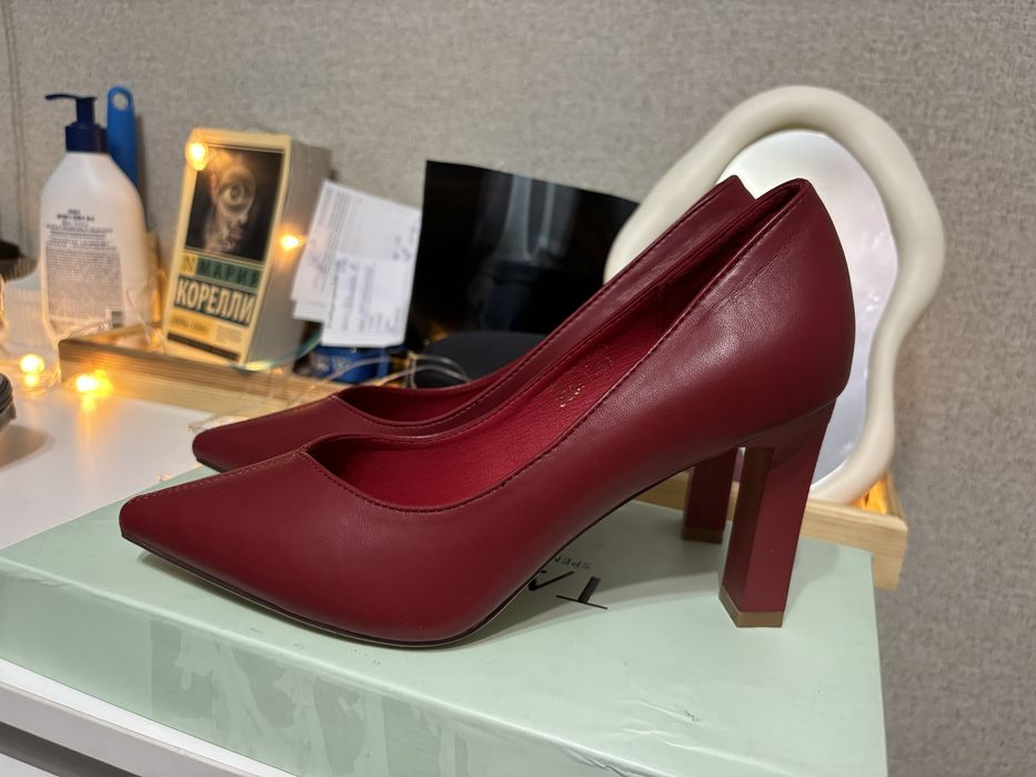 Продам новые туфли