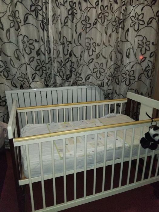 Patut lemn cu saltea