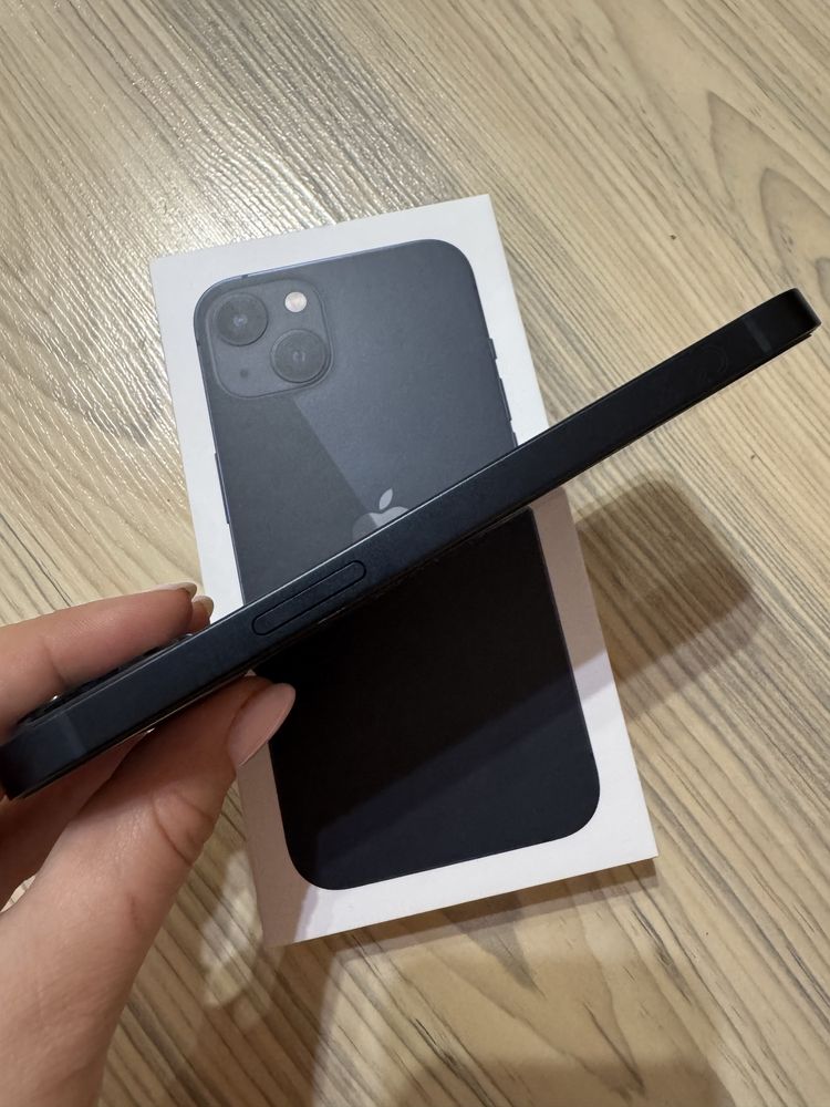 Iphone 13 midnight 128 GB