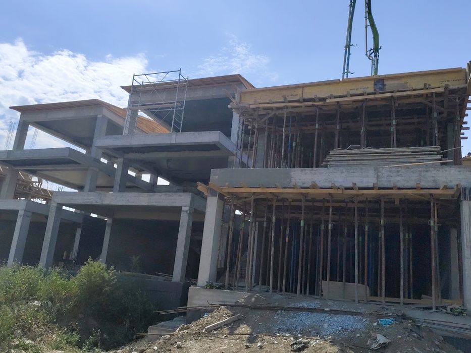 Societate de construcții executam