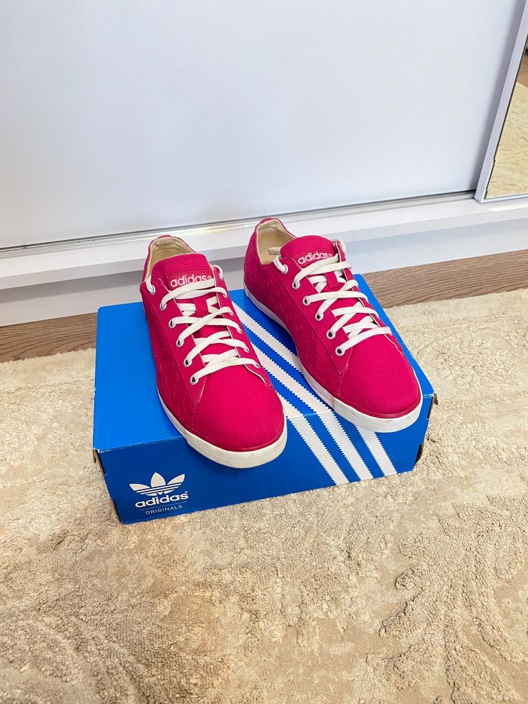 Adidas /tenes/original nr 38 Roz