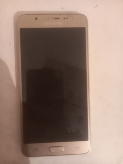 продам самсунг J5