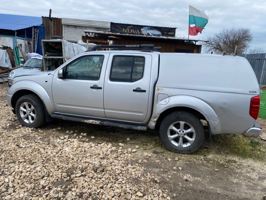 Продавам Нисан Навара 2.5 ДЦИ Nissan Navara 2.5 DCI на части