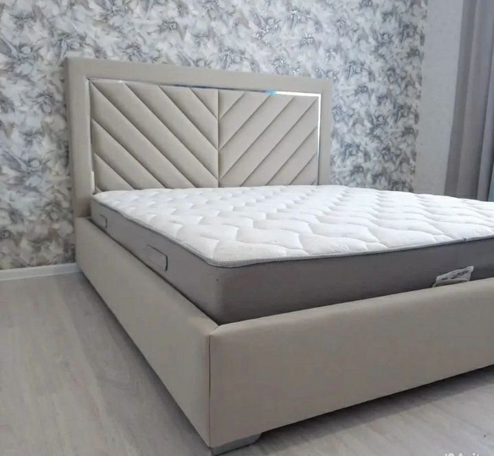 Кровать двухспальная новая