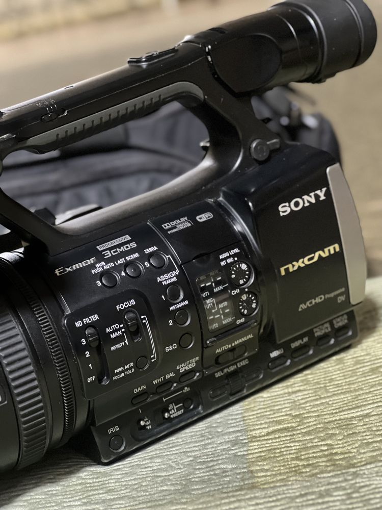 Продам Sony Продам Sony HXR-NX3 полным комплектом.
