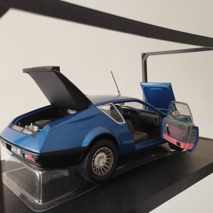 Метален (die cast) модел на Alpine A310