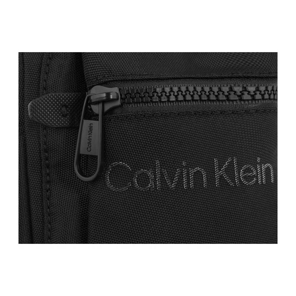 Calvin Klein Code Mini Оригинална Чантичка през рамо