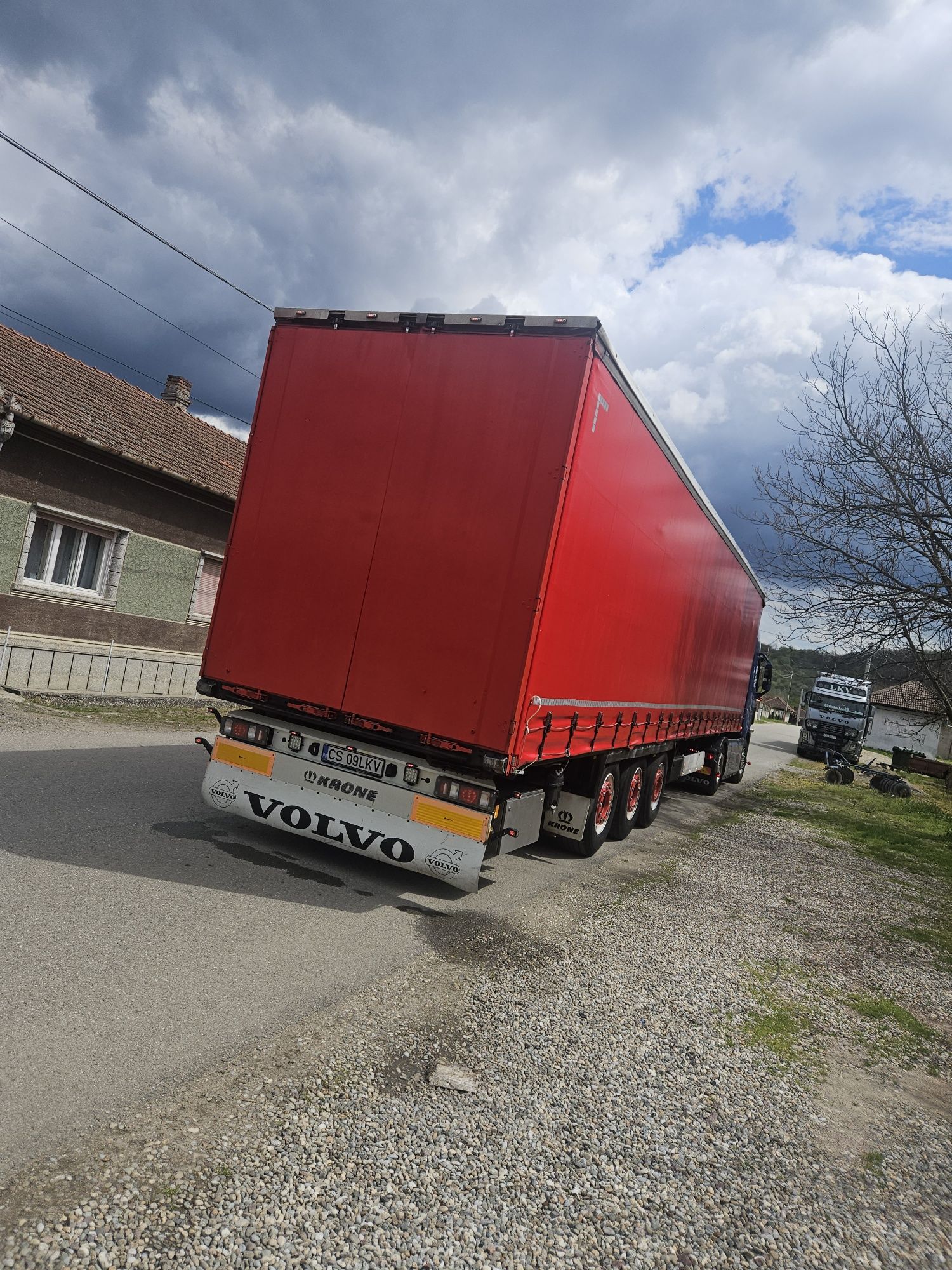 Semiremorca krone