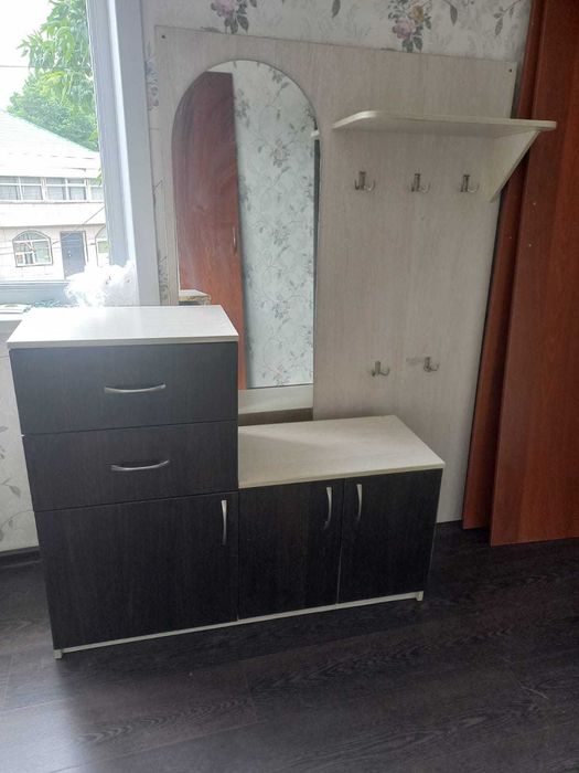 Срочно продам Прихожку