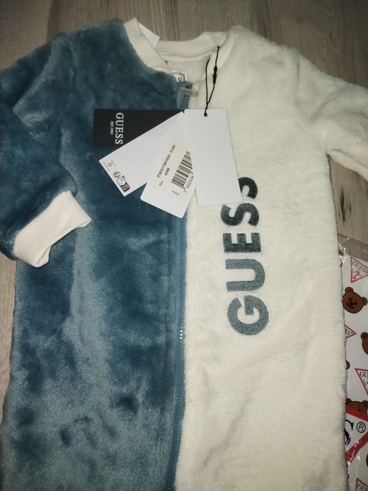 Бебешки гащеризон Guess - 6-9  месеца