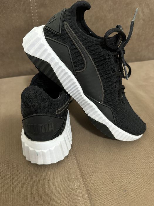 Adidasi  Puma black