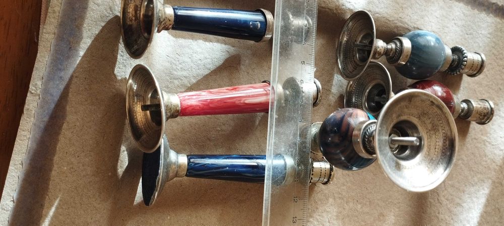 Сребърни свещници