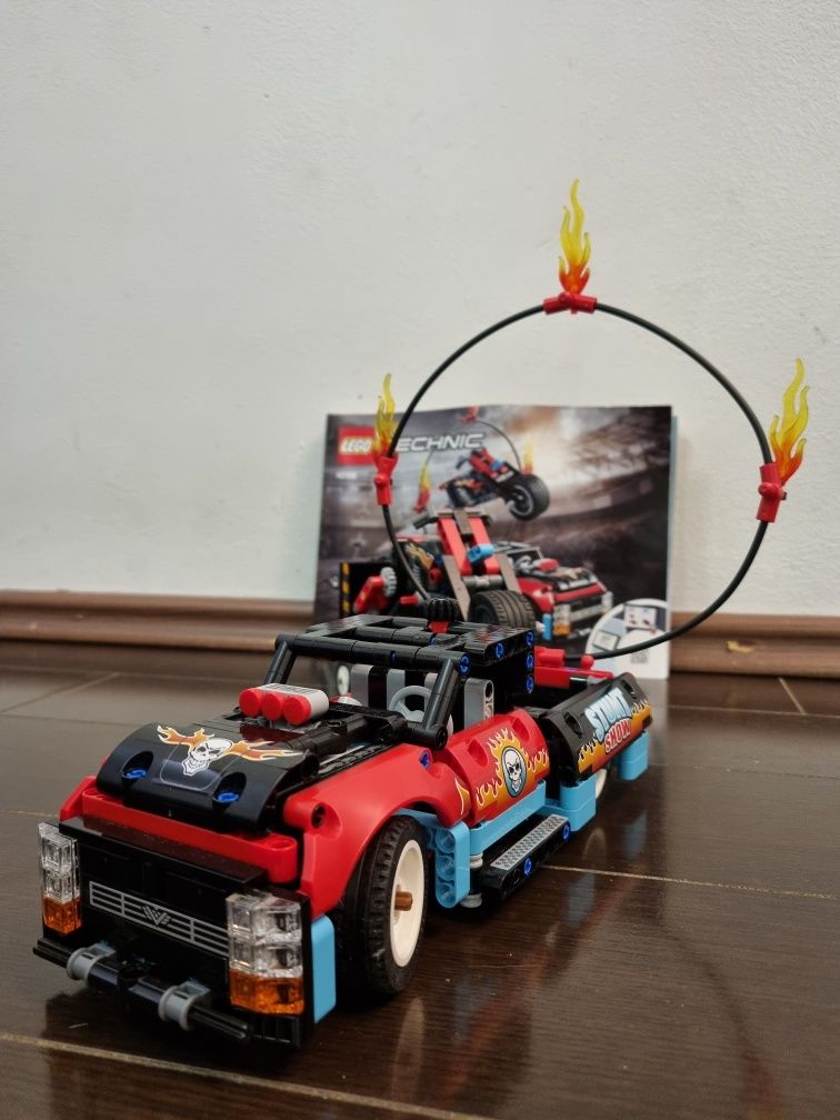 Camion Si Motocicleta Pentru Cascadorii Lego