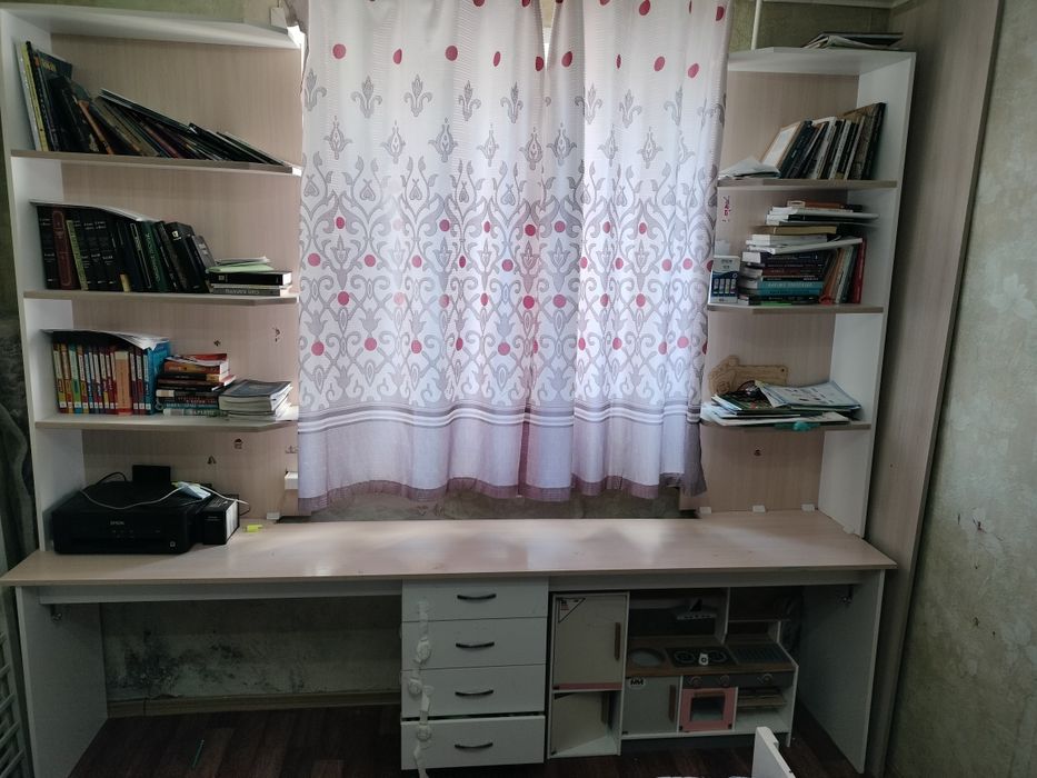 Полка для дома от ламината