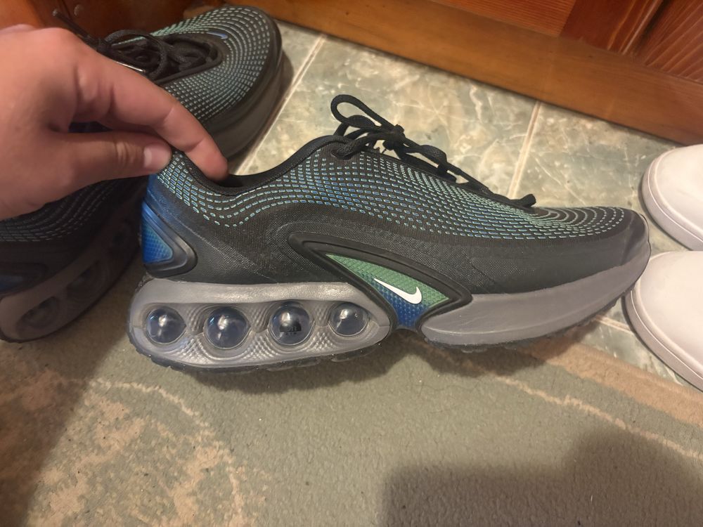 Обувки nike DN..