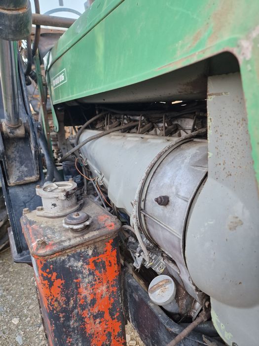 Tractor Deutz -Fhar  8006 cu Încărcător Frontal   servo compresor