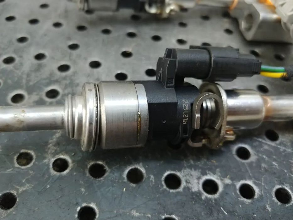 injector 1.0b b7jb  ecoboost hybrid  ford puma 2020 225l2121