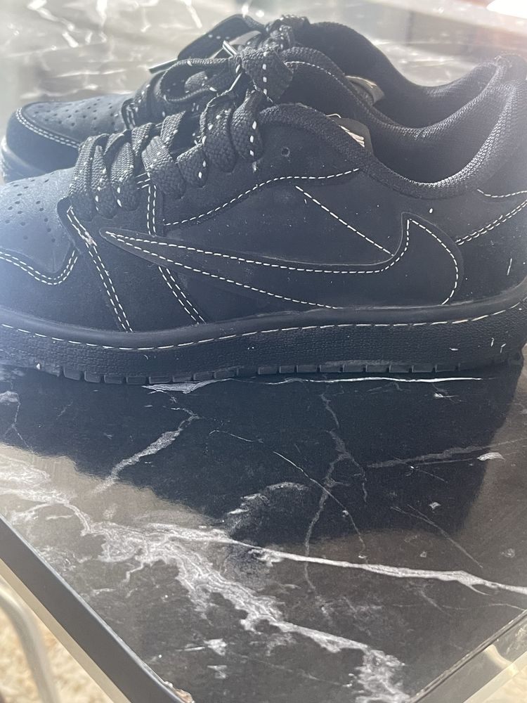 Air jordan 1 Low Travis Scott black phantom  marimea 37,5