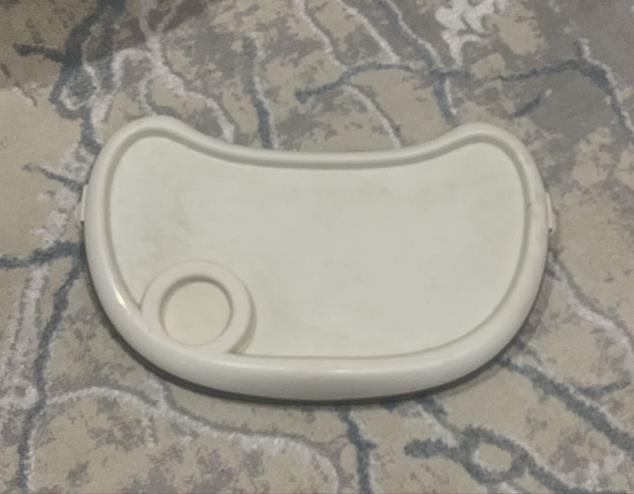 Bolalar ovqatlanadigan stulchik