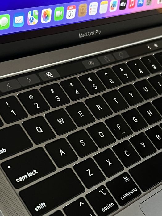 Apple Macbook Pro Touchbar | Core i5 | АКБ 100%