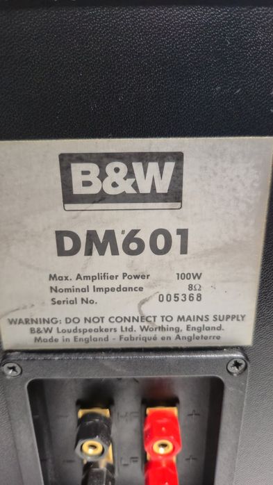 Boxe B&M DM 601 bass reflex