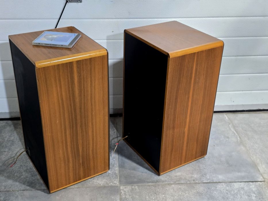 Boxe hifi BRAUN L-830, vintage , 3 cai, compresie, 4 ohm, 70-140w